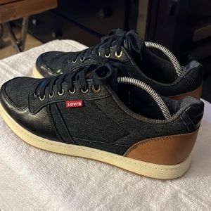 Levi’s Lace Up Casual Shoe Black/Tan